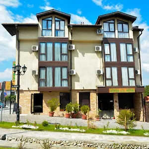 елица Otel